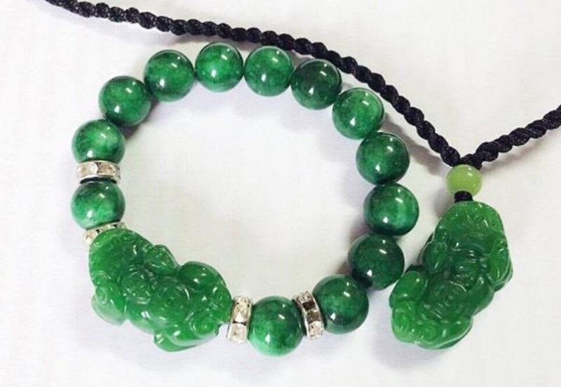 Charm ngọc Tỳ Hưu