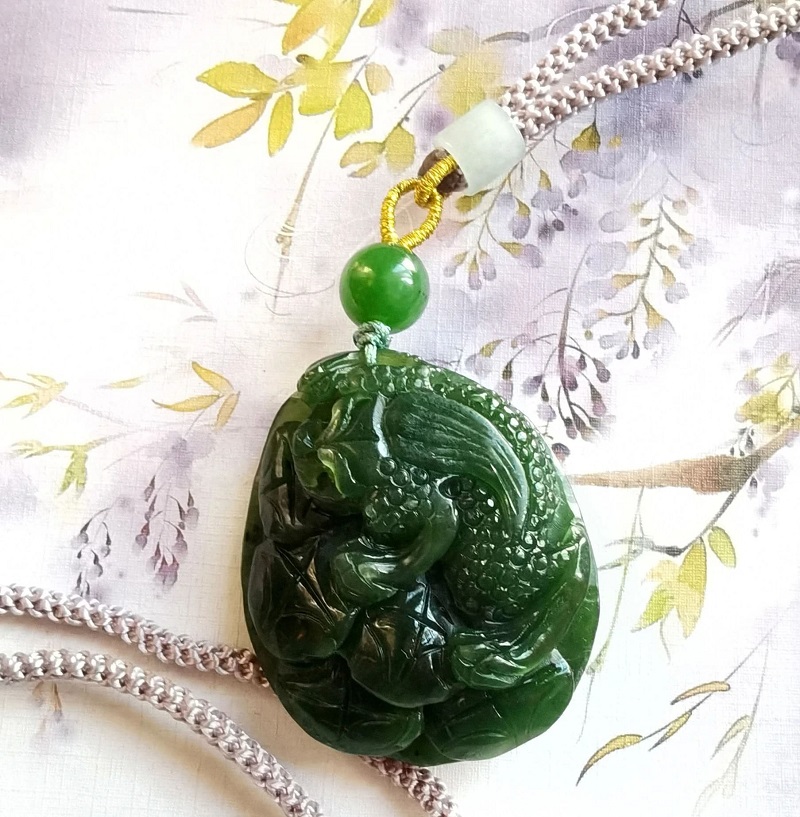 Chạm khắc linh vật trên ngọc giúp mang đến nhiều ý nghĩa phong thủy tốt đẹp