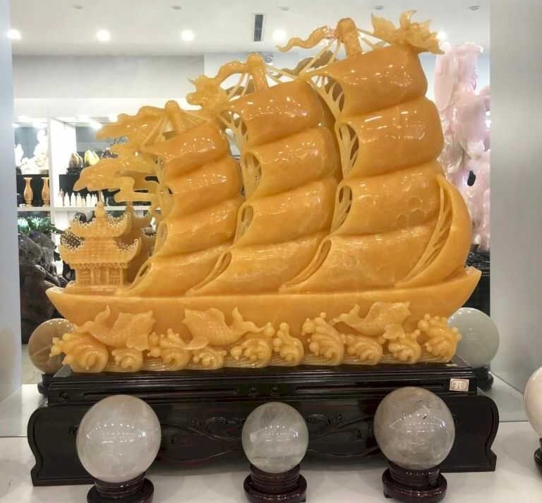 Ngọc phong thủy kích hoạt năng lượng phòng ngủ