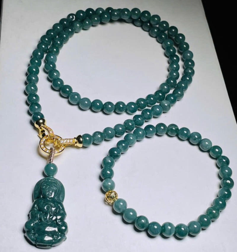Trang sức ngọc giúp hút vận khí và cầu bình an